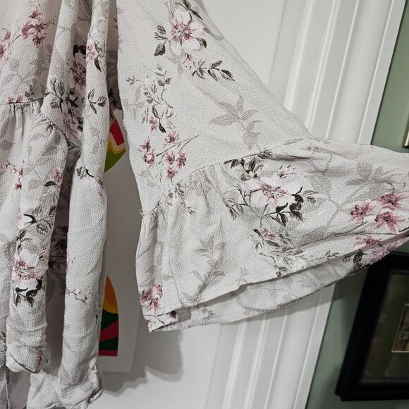 Torrid Baby Doll Cold Shoulder Top - Picture 7 of 12